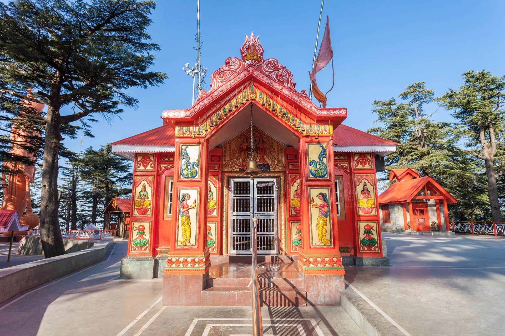 Jakhoo Temple is an ancient temple in Shimla, dedicated to Hindu deity, Hanuman.