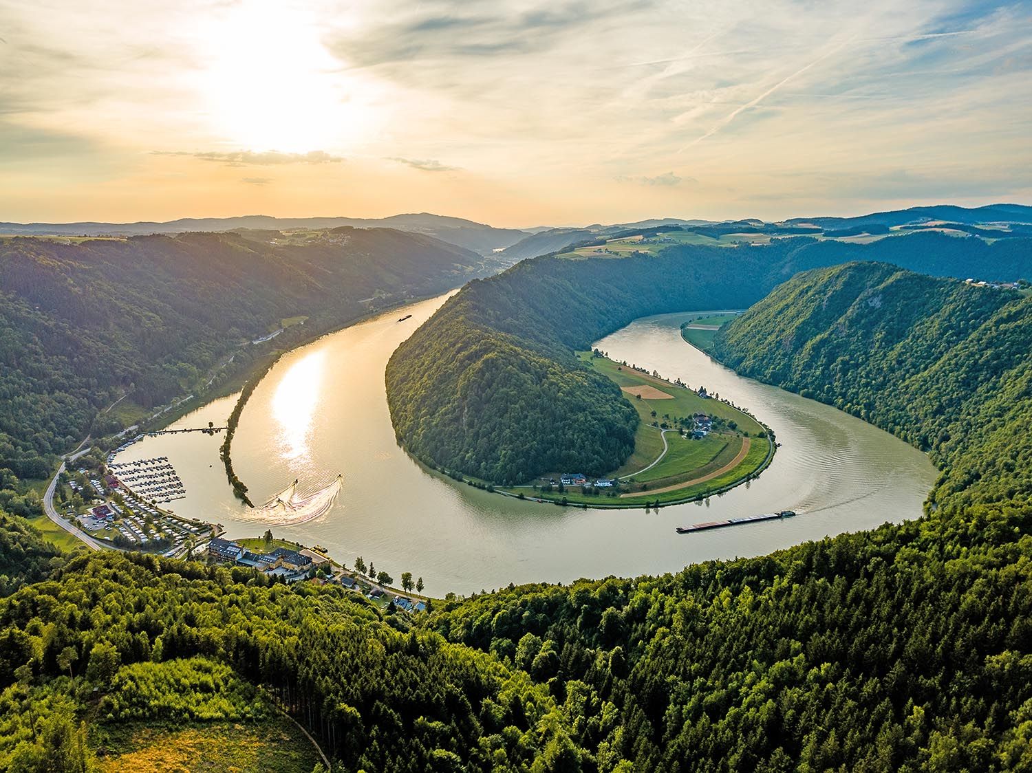 Drone image of the Schloegener Donauschlinge © WGD Donau Oberoesterreich Tourismus GmbH/Kaindlstorfer