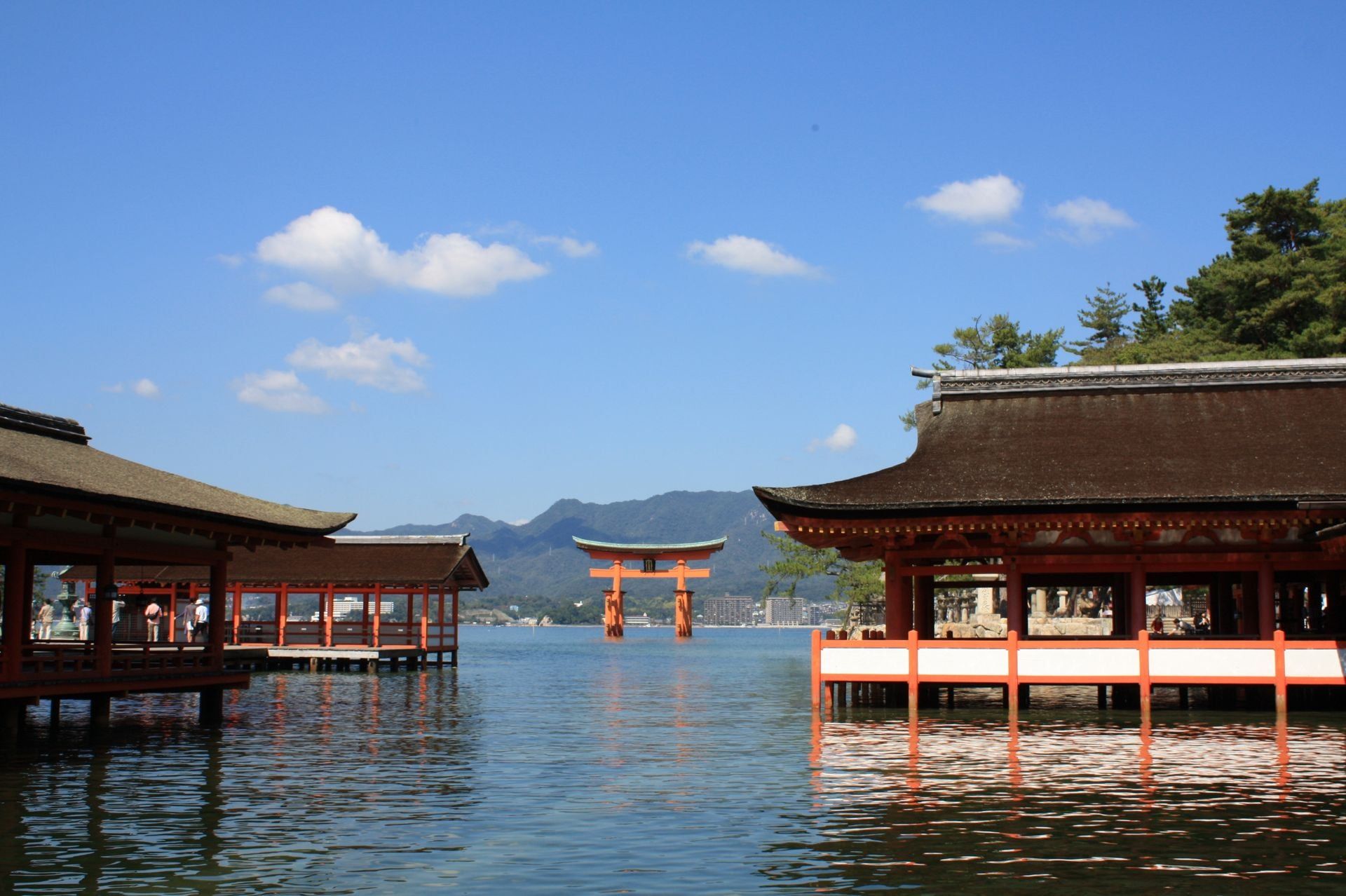 Hiroshima, Itsukushima Shrine