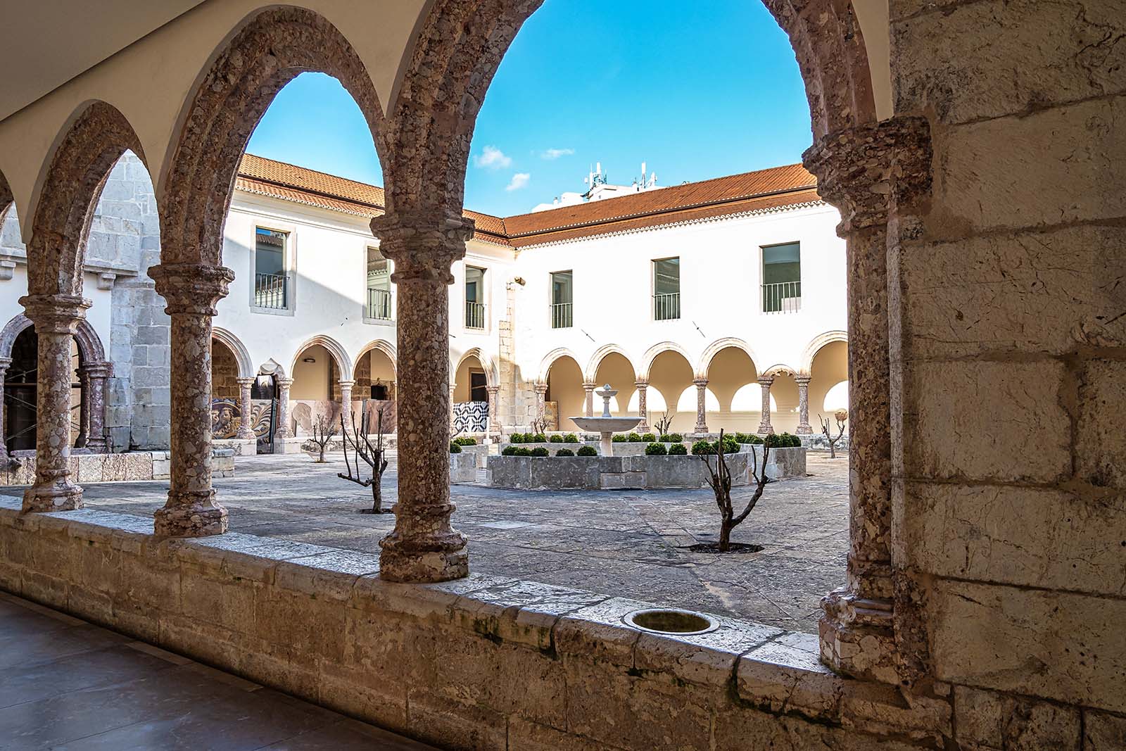 Igreja de Jesus in Setubal © Shutterstock
