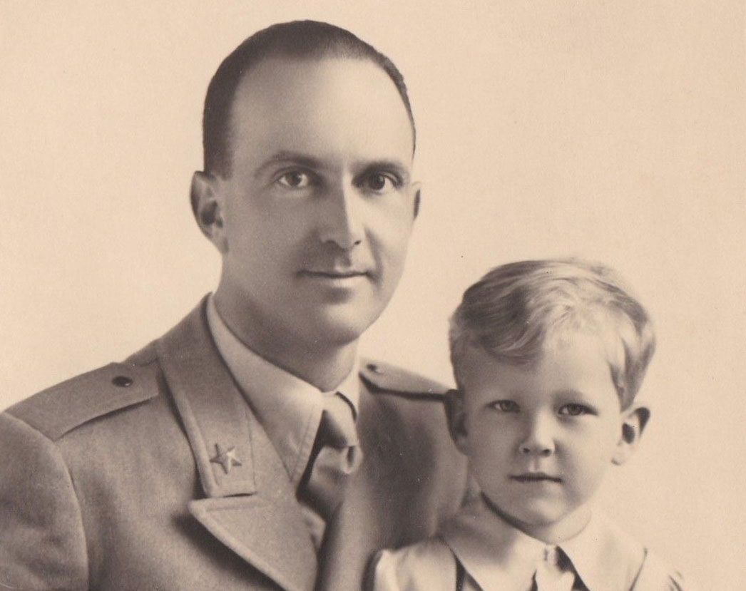 King Umberto II of Italy with his only son Vittorio Emanuele © unknown author/public domain/wikimedia commons