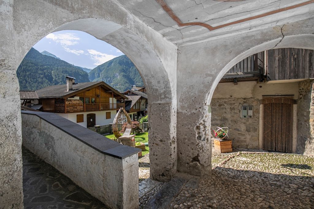 Mezzano ph Dolomtes Web 3.jpg