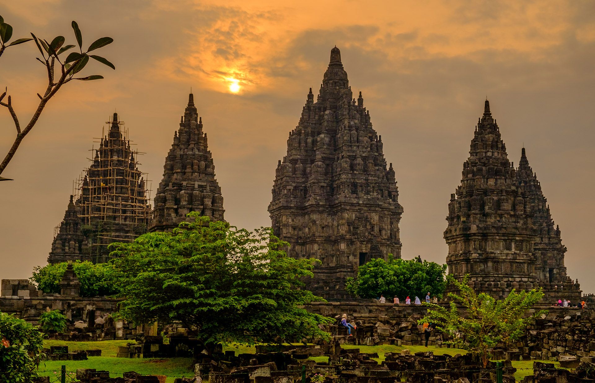 Prambanan temple  © Shutterstock