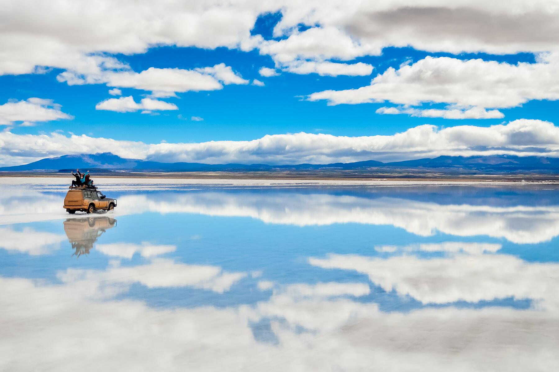 Salar de Uyuni.jpg