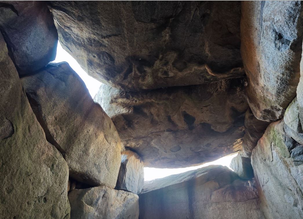 The interior of the burial chamber in Asuka © Dre Roelandt
