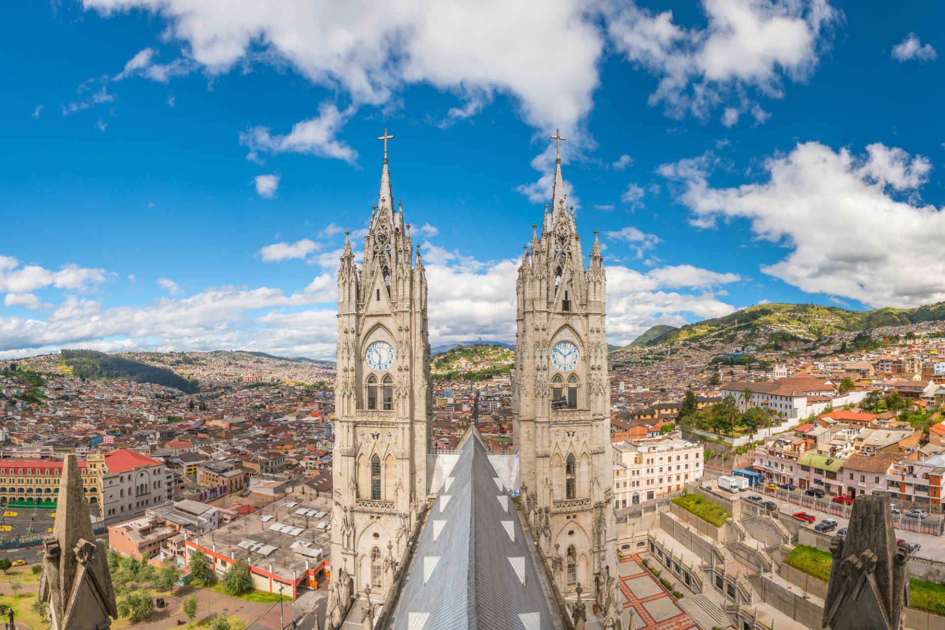 Basilica Voto Quito