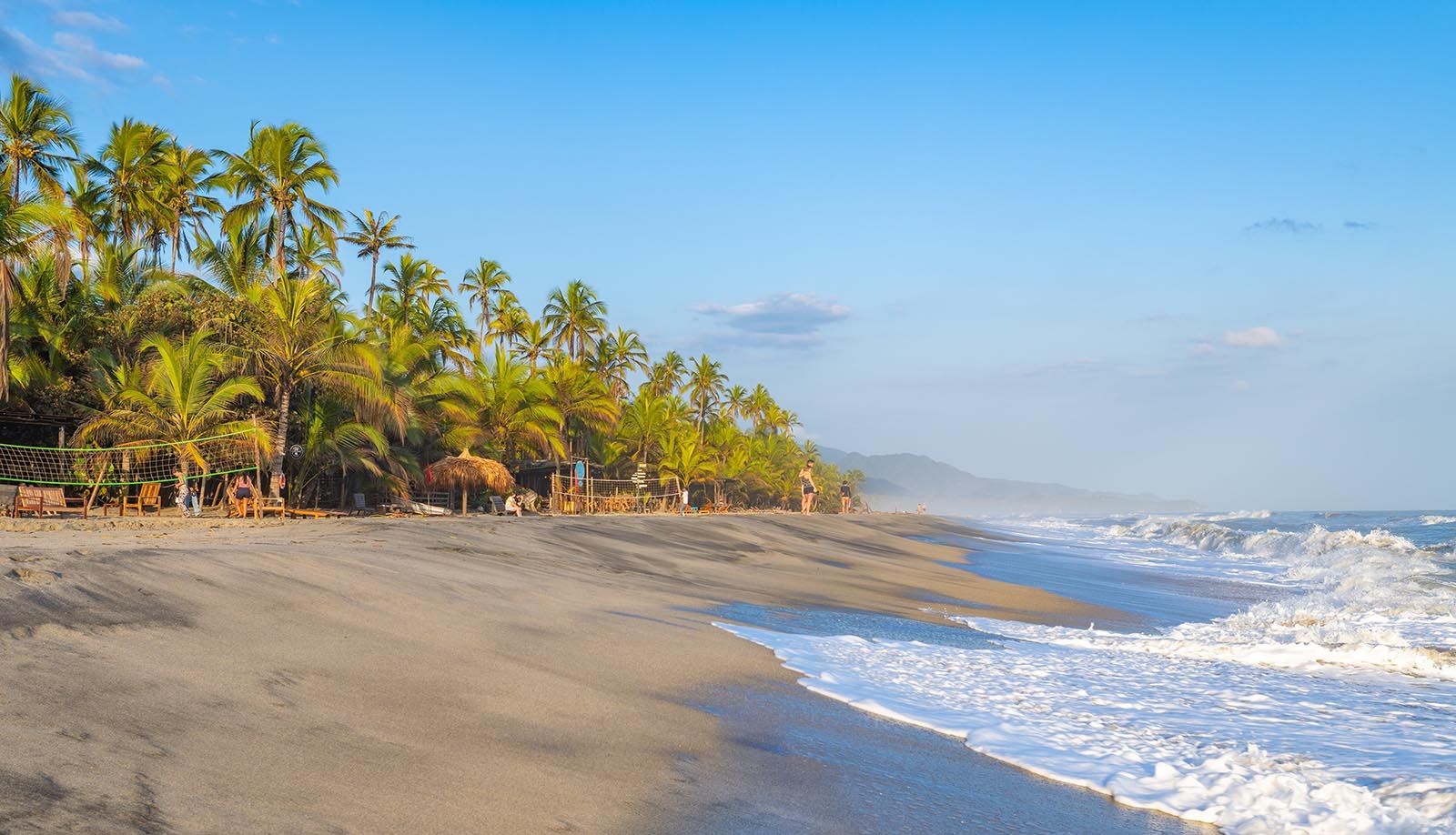 Gorgeous Caribbean beach. Costeno beach on the Caribbean coast of Colombia © Shutterstock