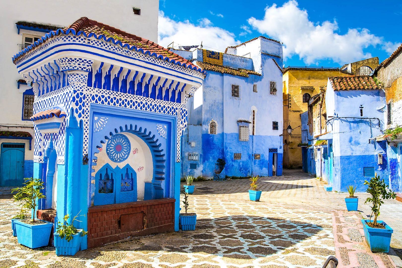 Chefchaouen city square, Morocco © Shutterstock