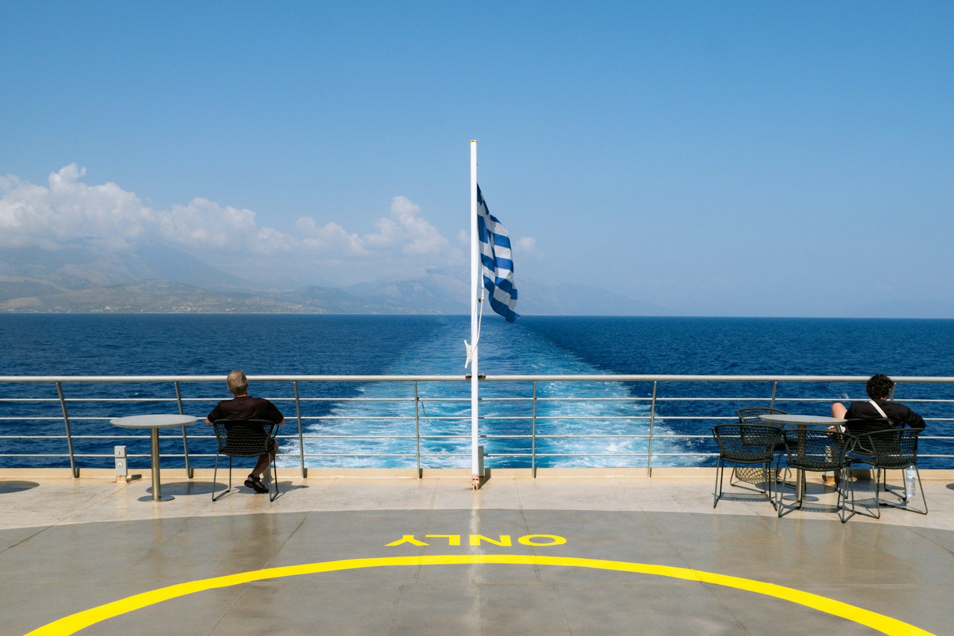 Highspeed ferry trip to Mykonos
