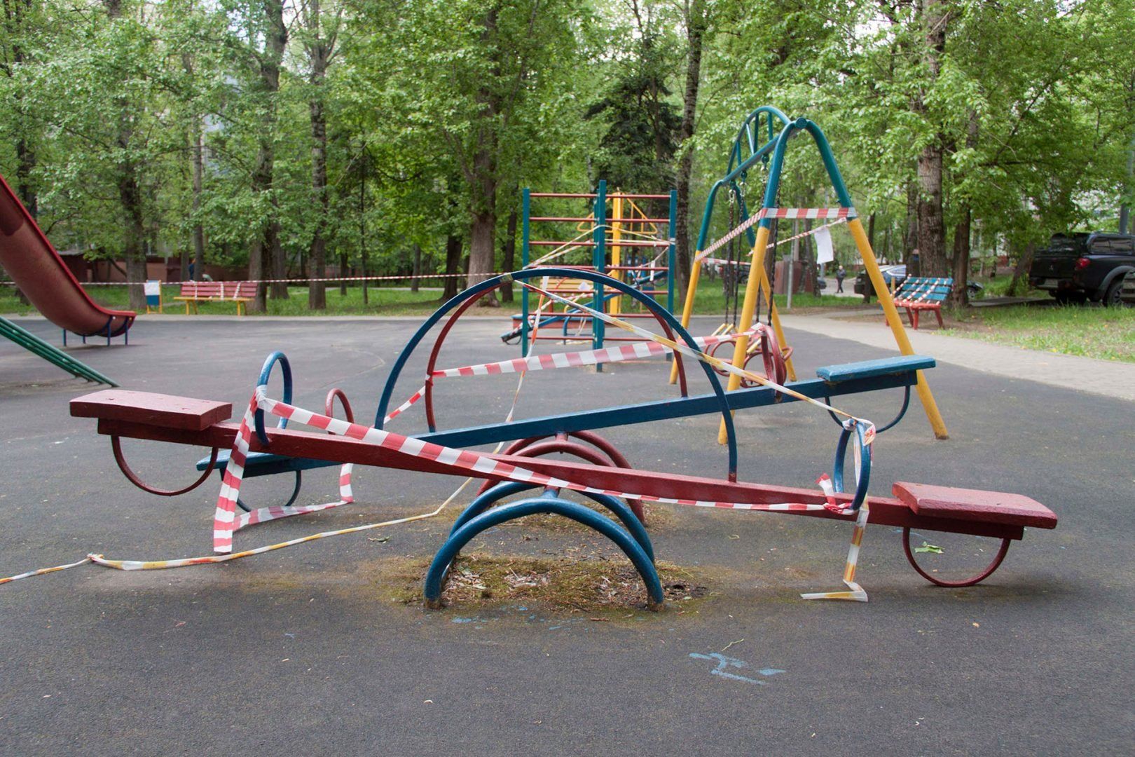Playgrounds are quarantined during the coronovirus