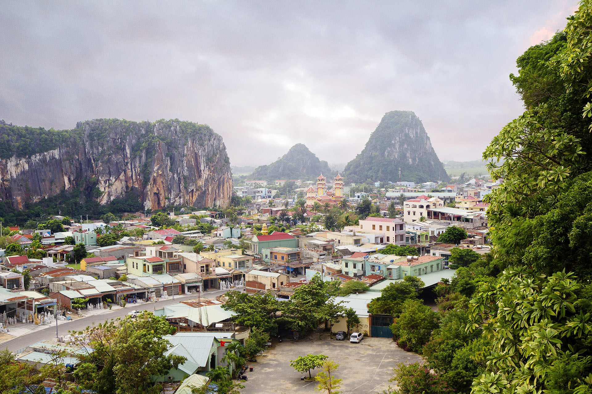 Danang, Vietnam © Galina Savina/Shutterstock