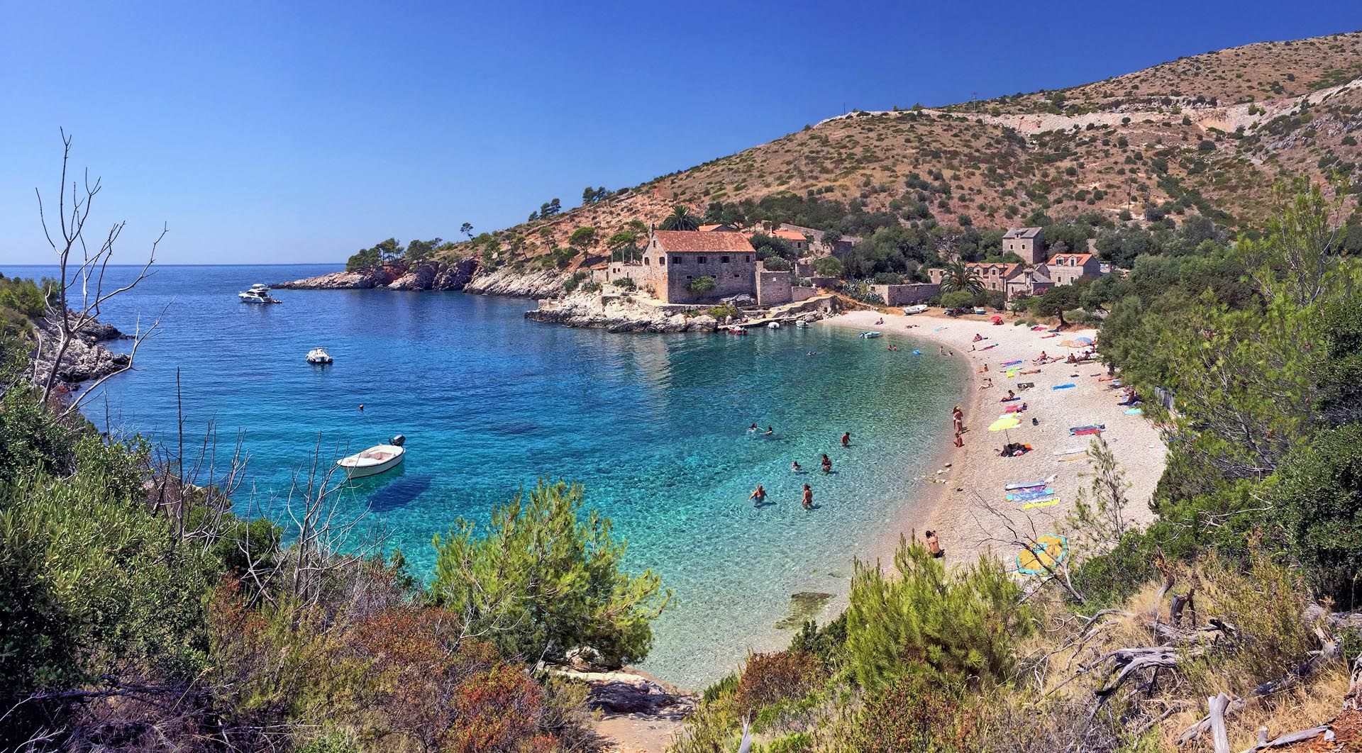 Dubovica, Hvar, Croatia © Shutterstock