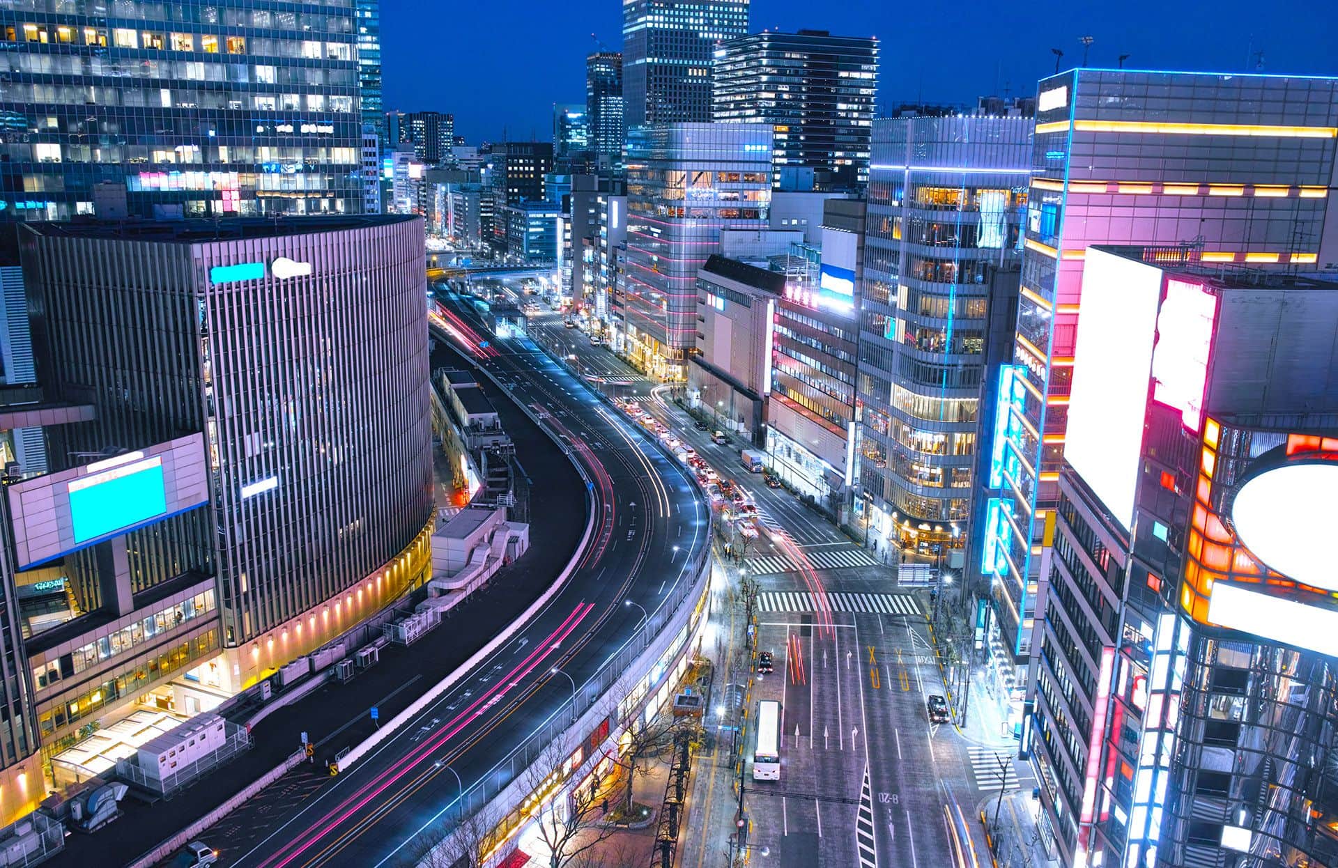 Ginza, Tokyo © 7maru/Shutterstock