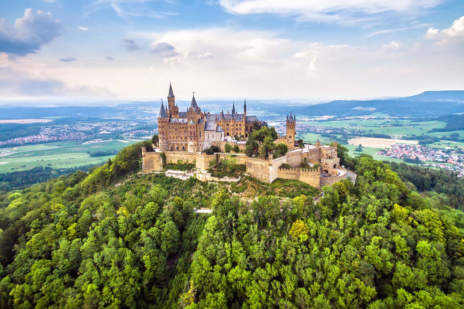 Hohenzollern Castle on mountain top, Baden-Wurttemberg, Germany © Shutterstock