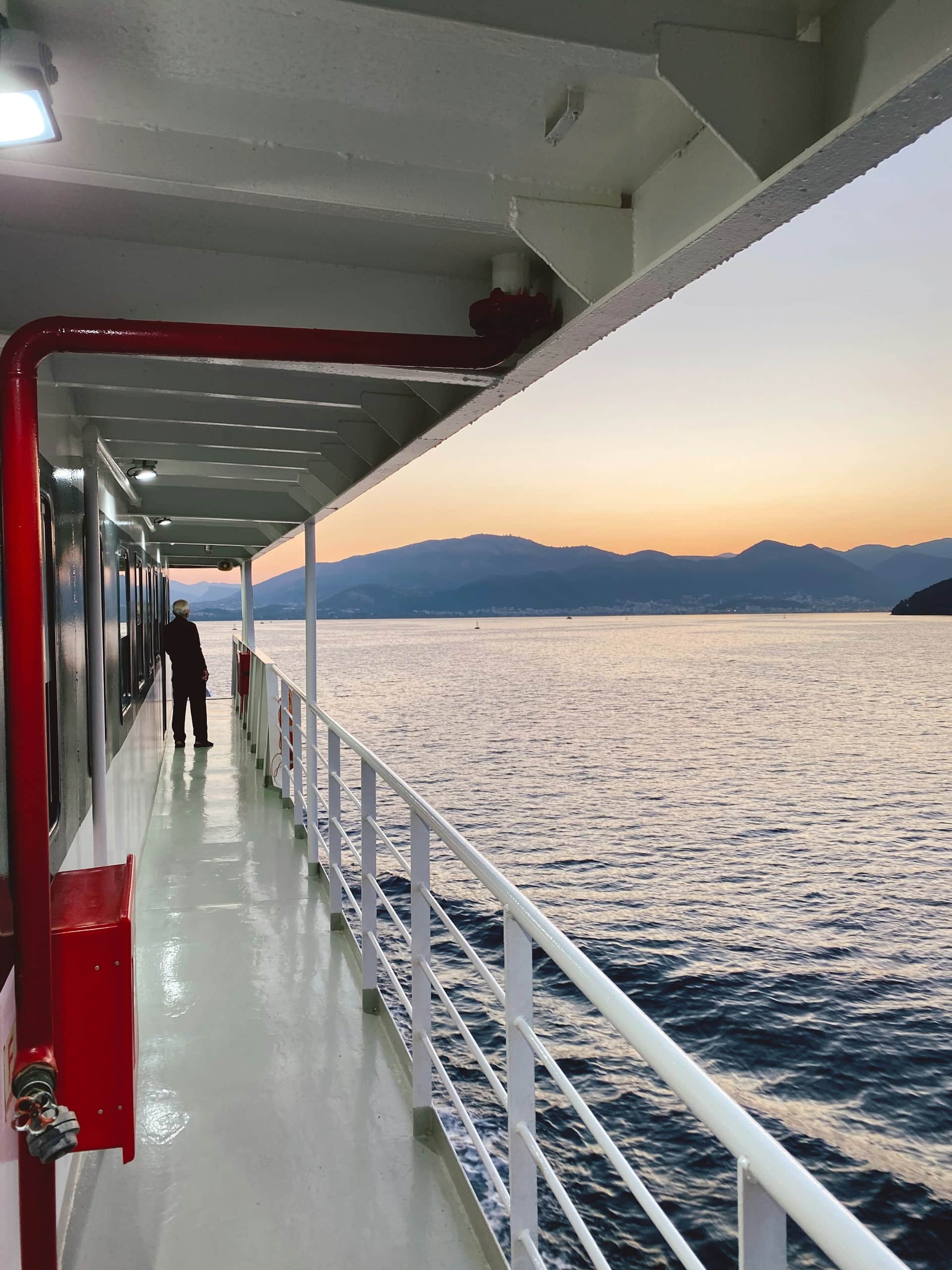 Highspeed ferry trip from Santorini to Heraklion