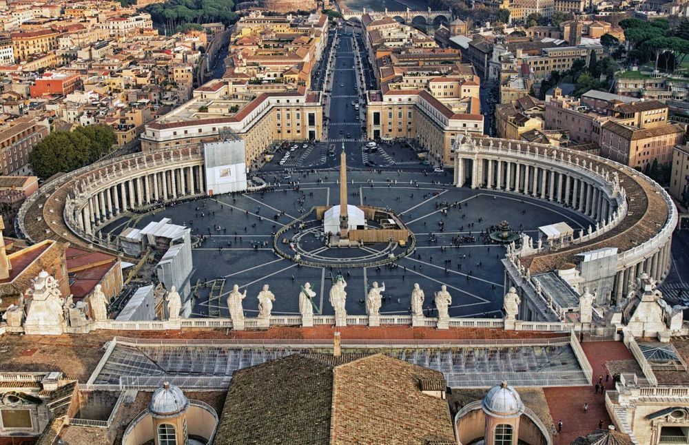 Piazza San Pietro in Vatican City