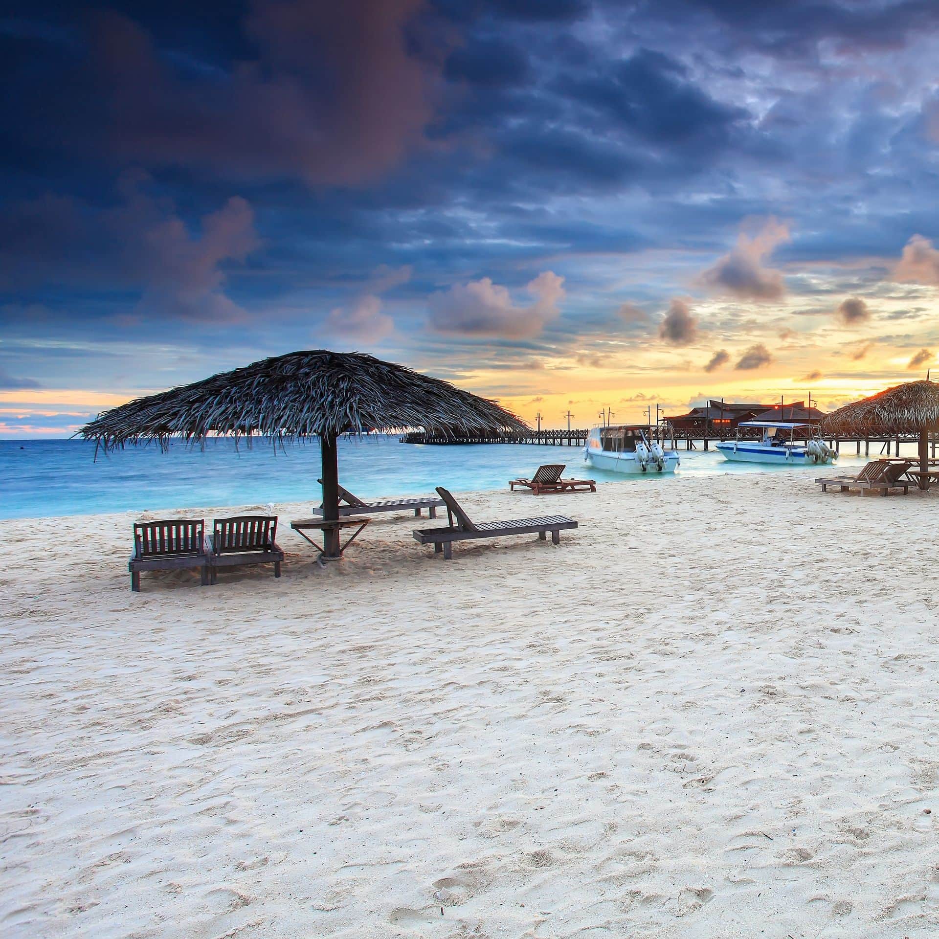 Mabul Island Sunrise view, white sand and turquoise ocean, Sabah, Borneo, Malaysia