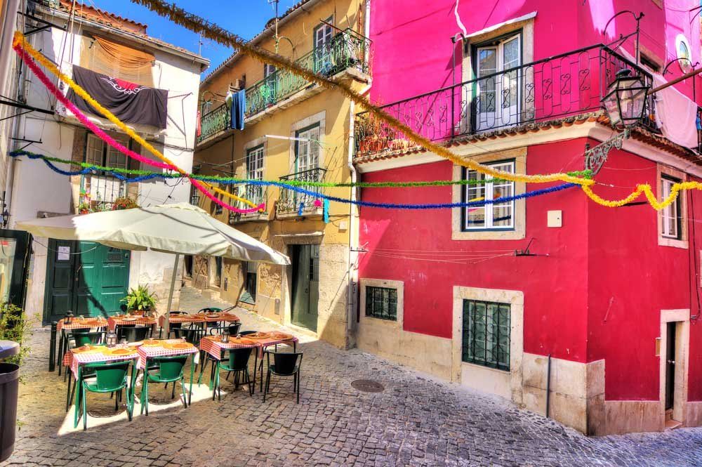 lisbon-portugal-restaurant-terrace