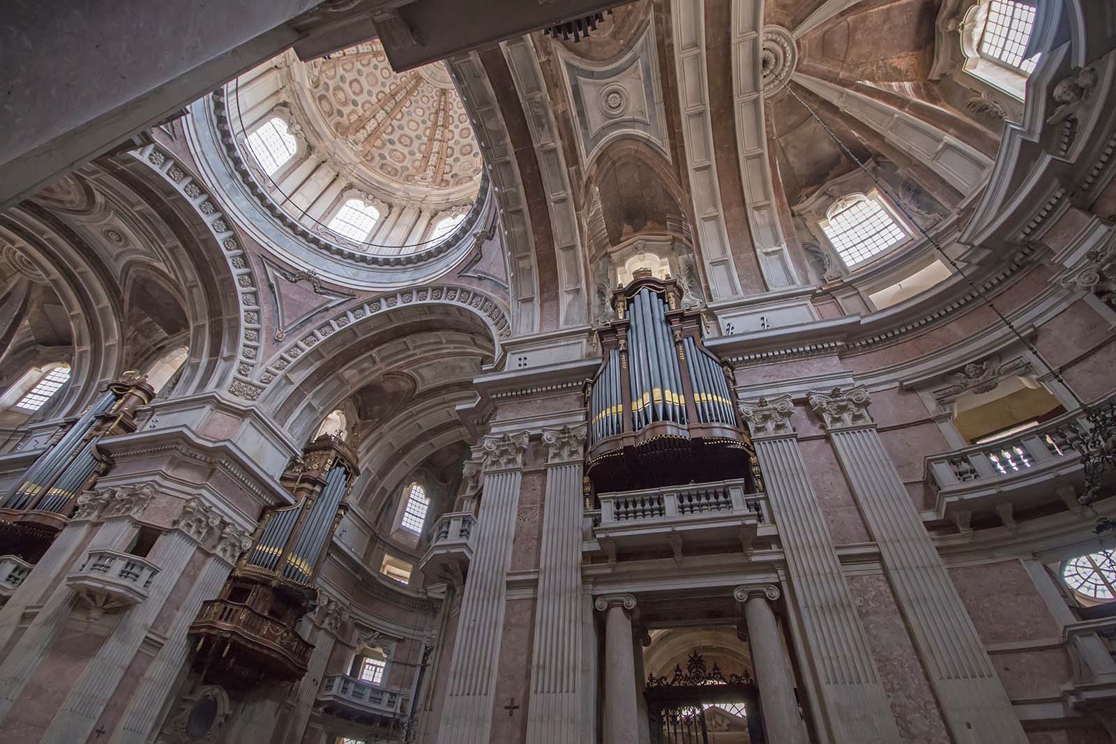 Inside view details of the National Palace of Mafra landmark, Portugal © Shutterstock