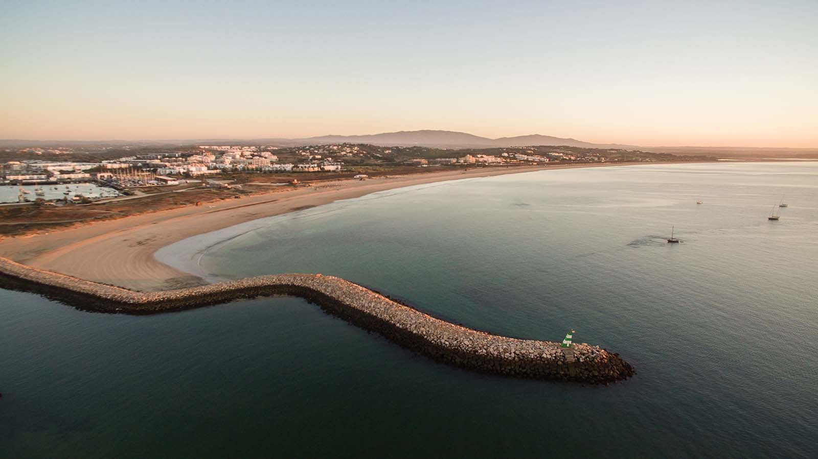 Aerial view of beautiful Meia Praia beach in Lagos, Algarve, Portugal © Shutterstock