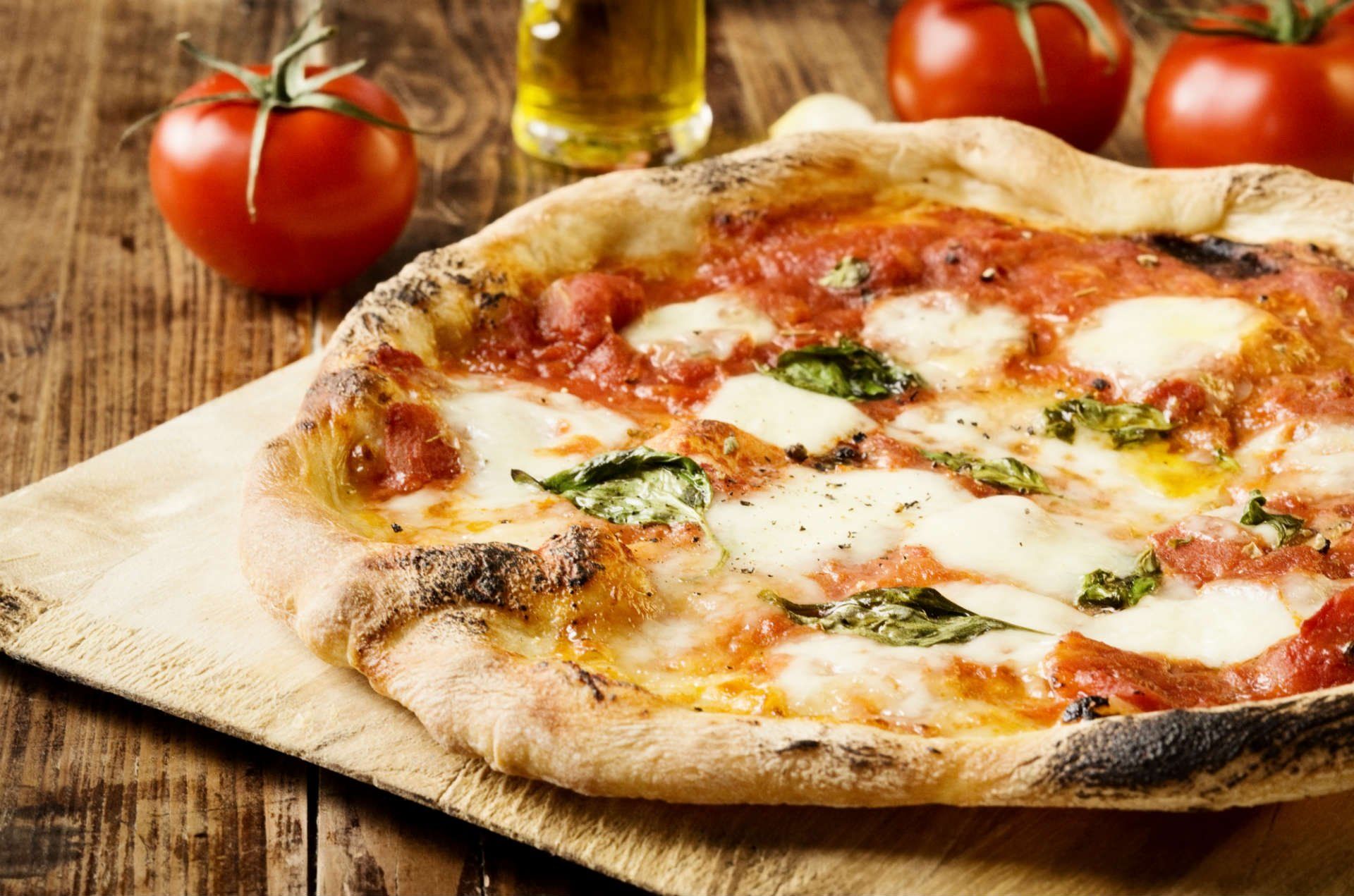 neapolitan-pizza-shutterstock_1051494194