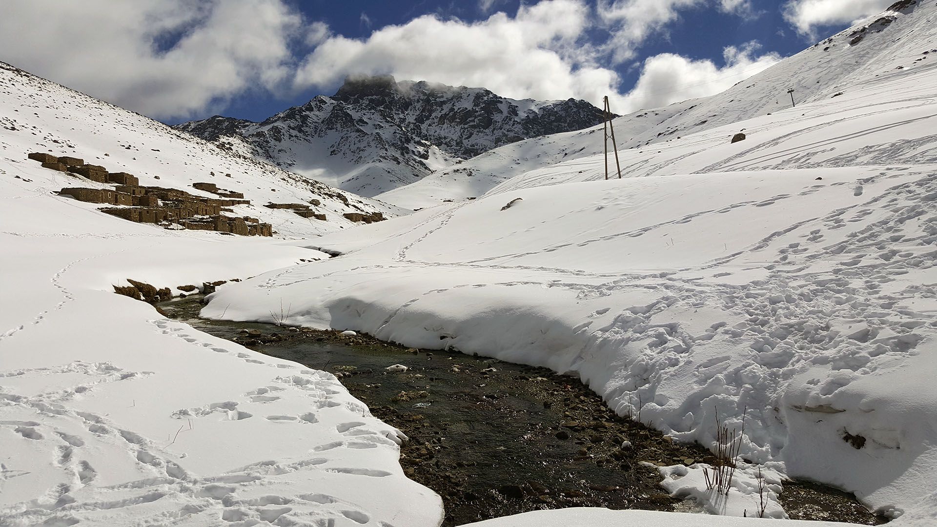 Oukaimeden a ski resort in the Atlas mountains, Morocco © Novie Charleen Magne/Shutterstock