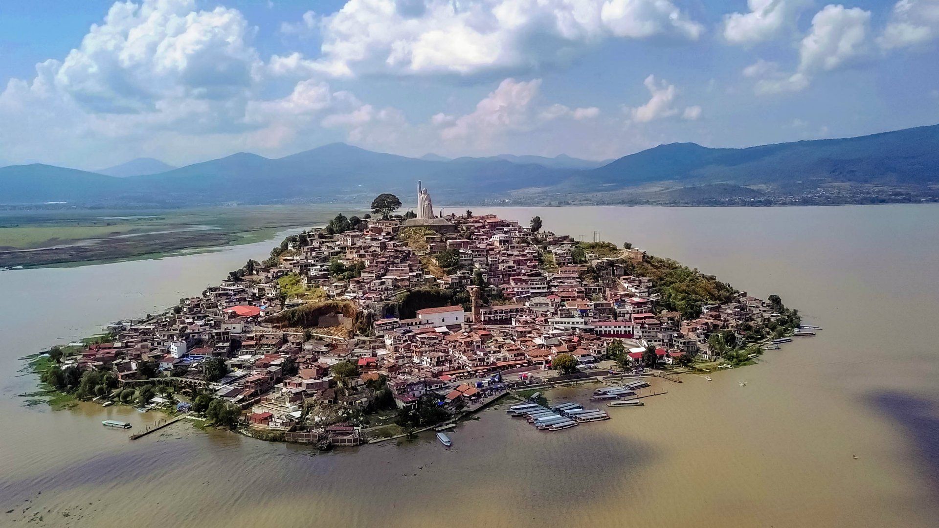 patzcuaro-janitzio-michoacan-mexico-shutterstock_1148048726