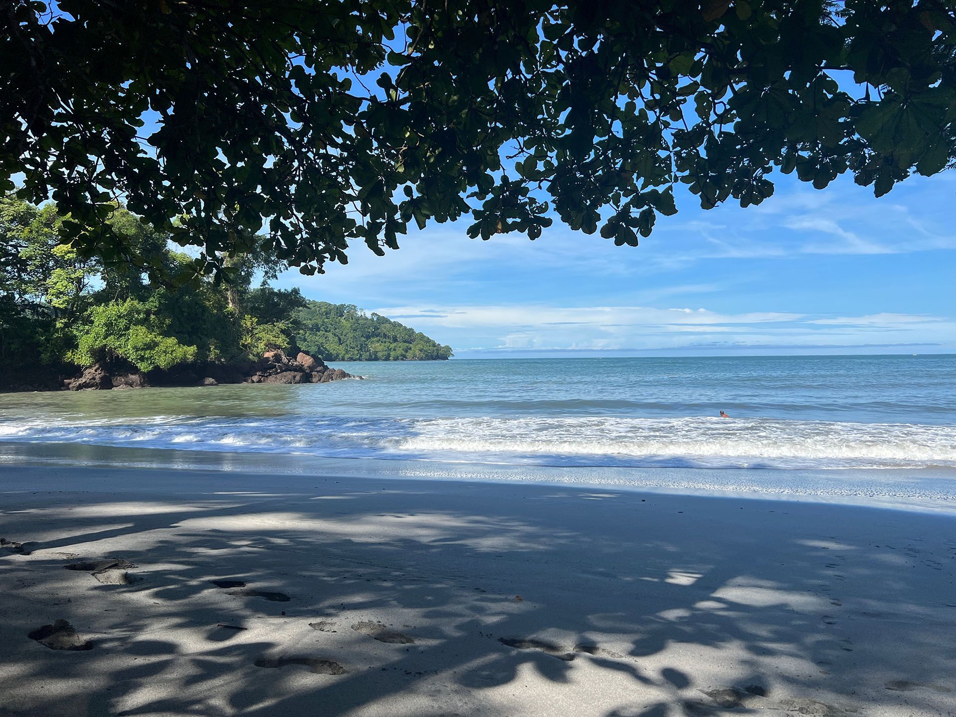 Costa Rica Tulemar beach © Shutterstock