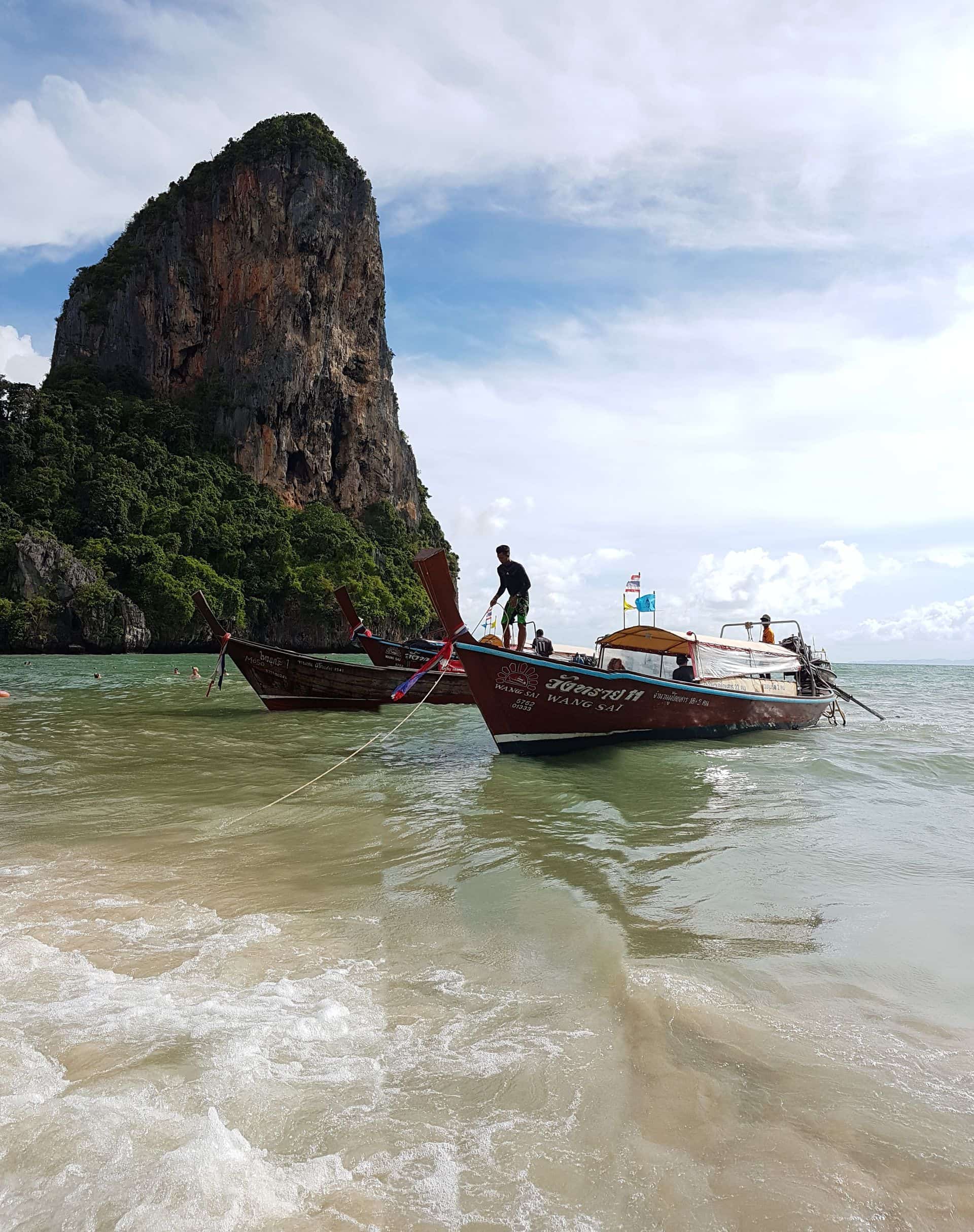 railay-thailand-beach-krabi-sky