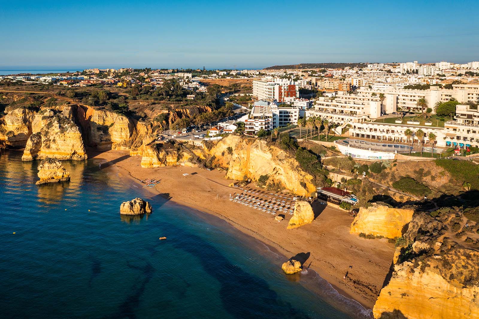 Praia de Dona Ana beach, Lagos, Portugal © Shutterstock