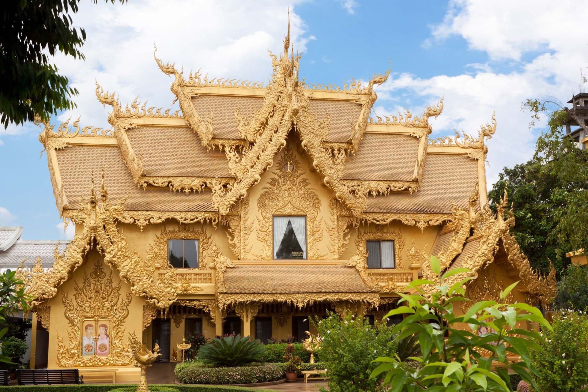 House of Gold at the Wat Rong Khun in Chiang Rai
