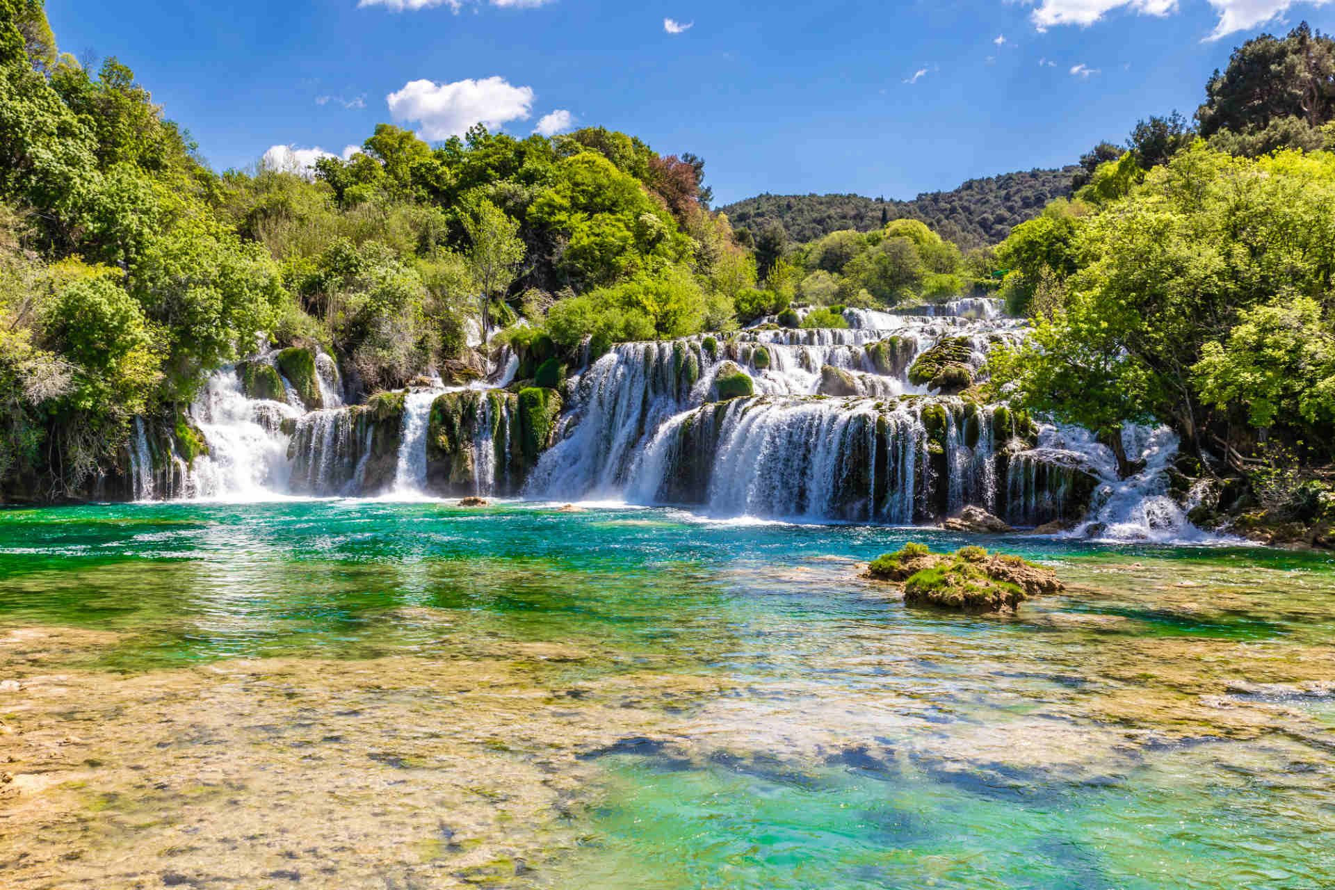 skradinski-buk-waterfall-krka-dalmatia-croatia-shutterstock_400464775