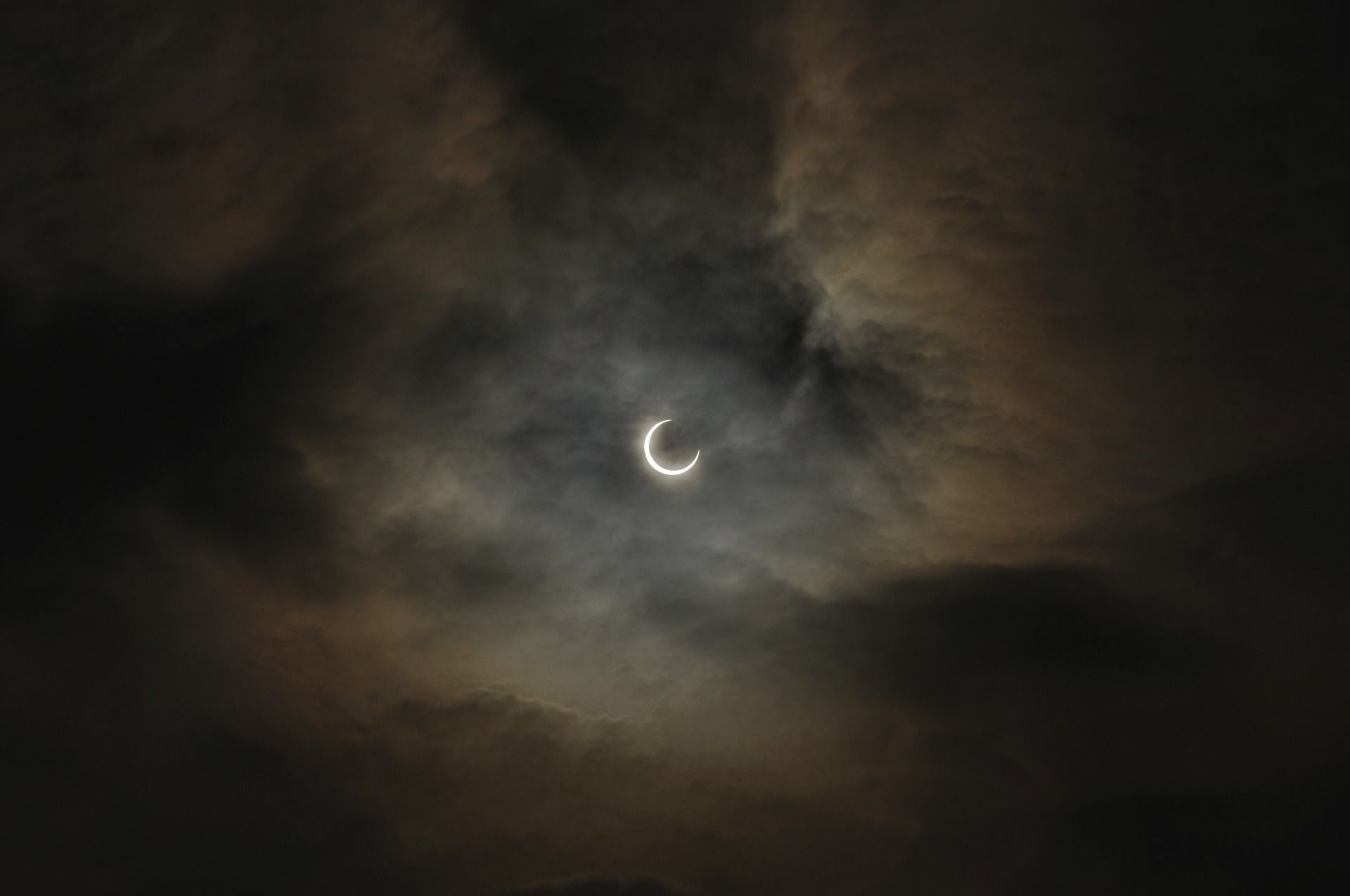 Total solar eclipse, Japan