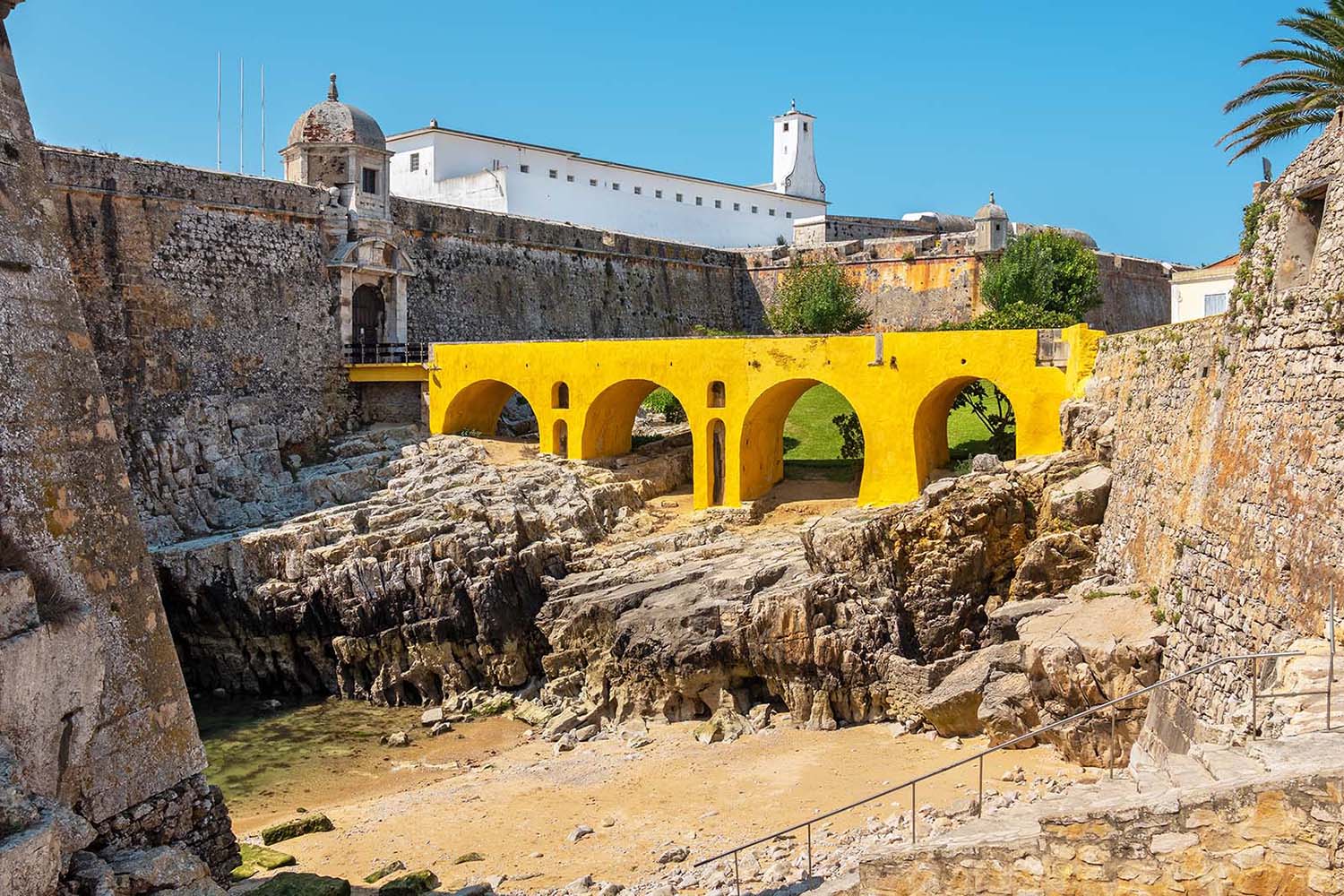 Vew to Fortress of Peniche (Fortaleza de Peniche). Peniche, Leiria district, Portugal © Shutterstock